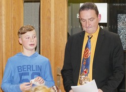 Fabian und Jürgen Kolbe - In der Weihnachtsbäckerei